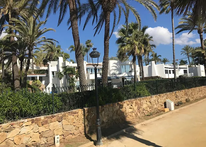 Matda Villa Beachfront Puente Romano - Marbella